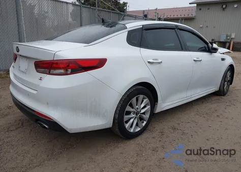 2018 Kia Optima S из США, поврежденный, VIN 5XXGT4L3XJG233838